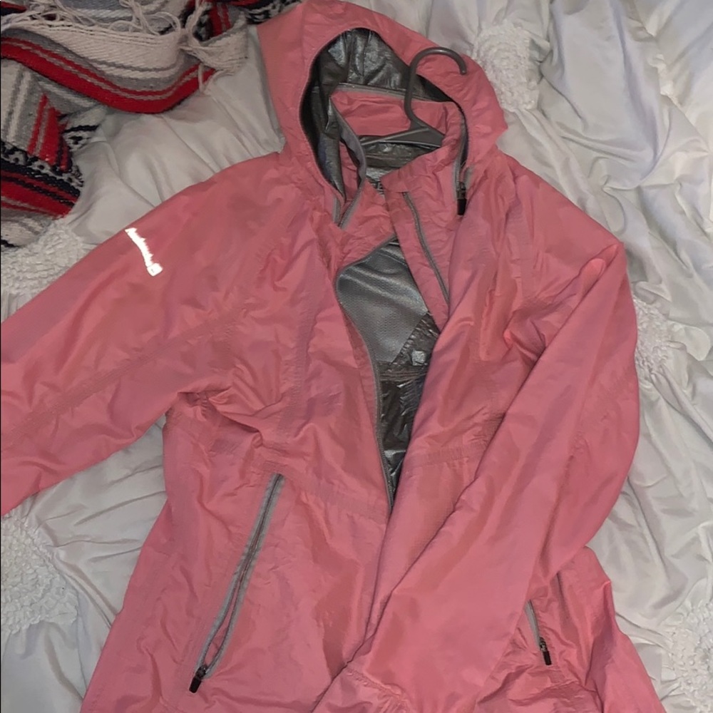 Avalanche windbreaker